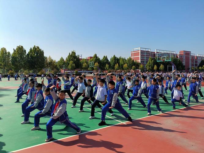 阳光体育大课间视频2026